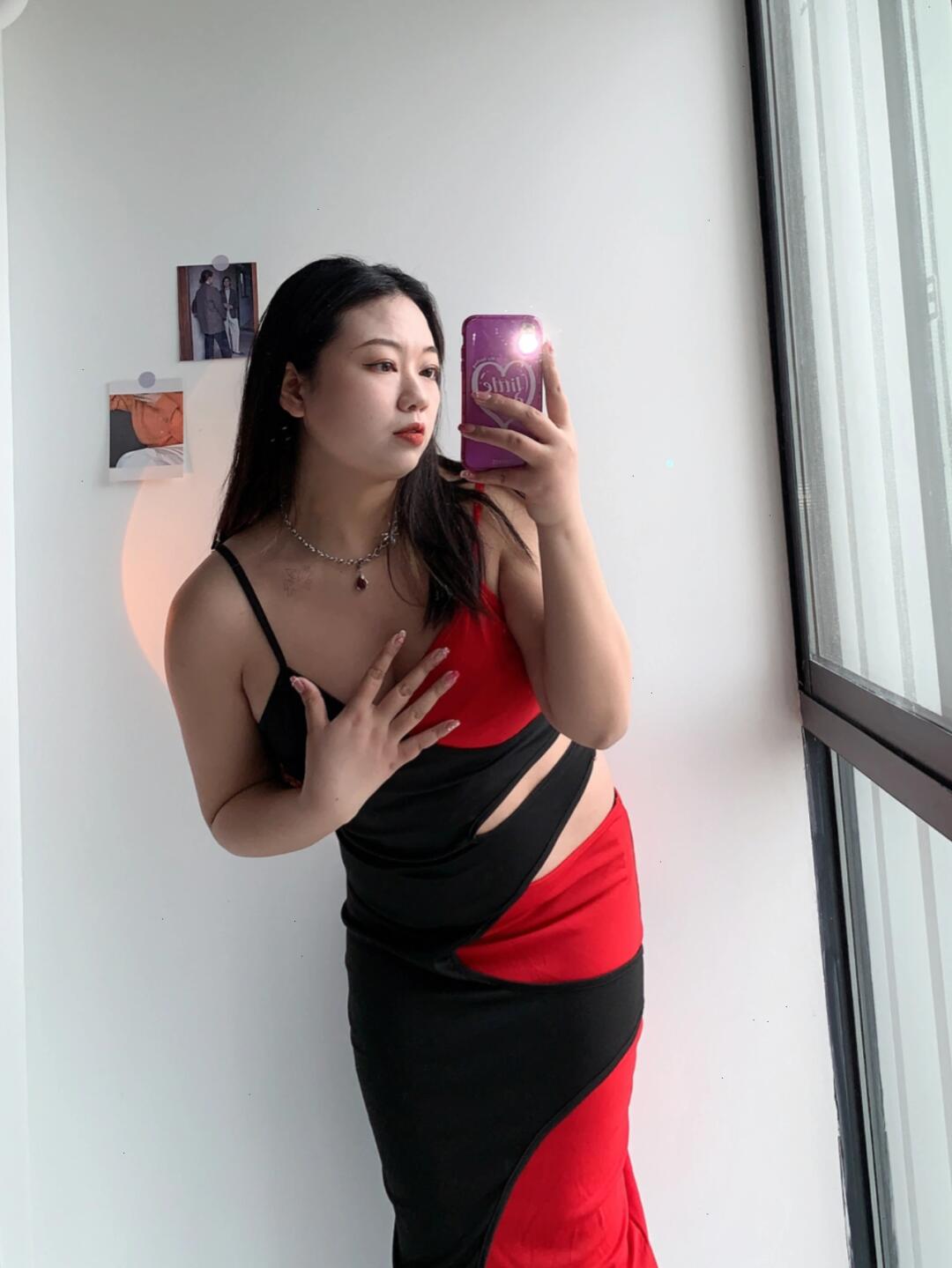 微胖穿搭|140斤 胖女孩穿紧身裙也太绝辣