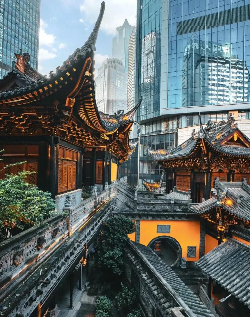 重庆罗汉寺 手机下的重庆 行摄成都 洪崖洞 白居寺随拍 随手拍广仁寺