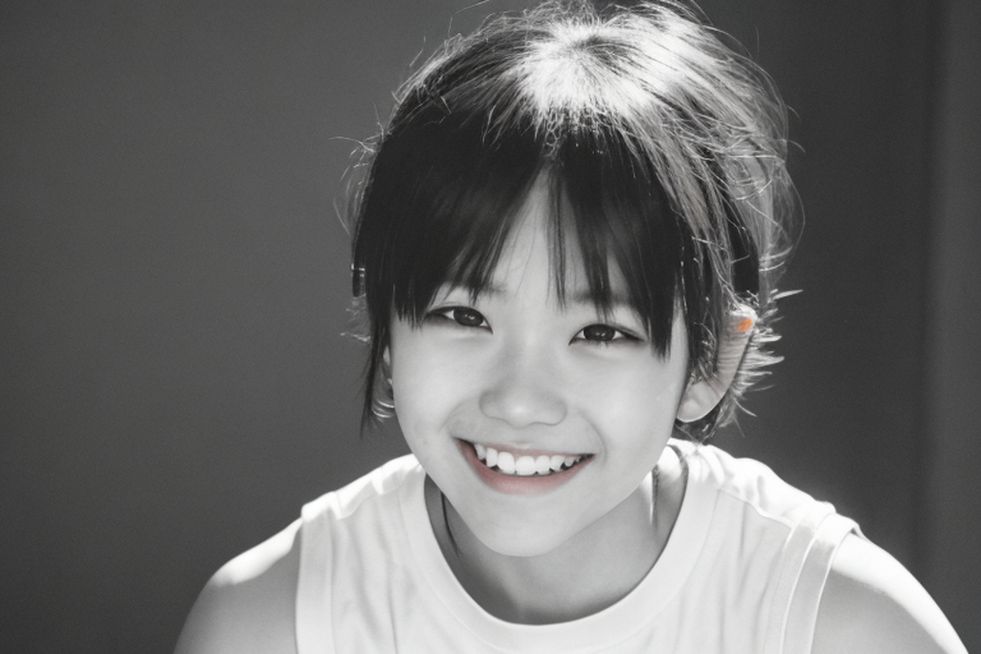 卢晓熙一度以为自己是溺水缺氧后出现了幻觉,否则一