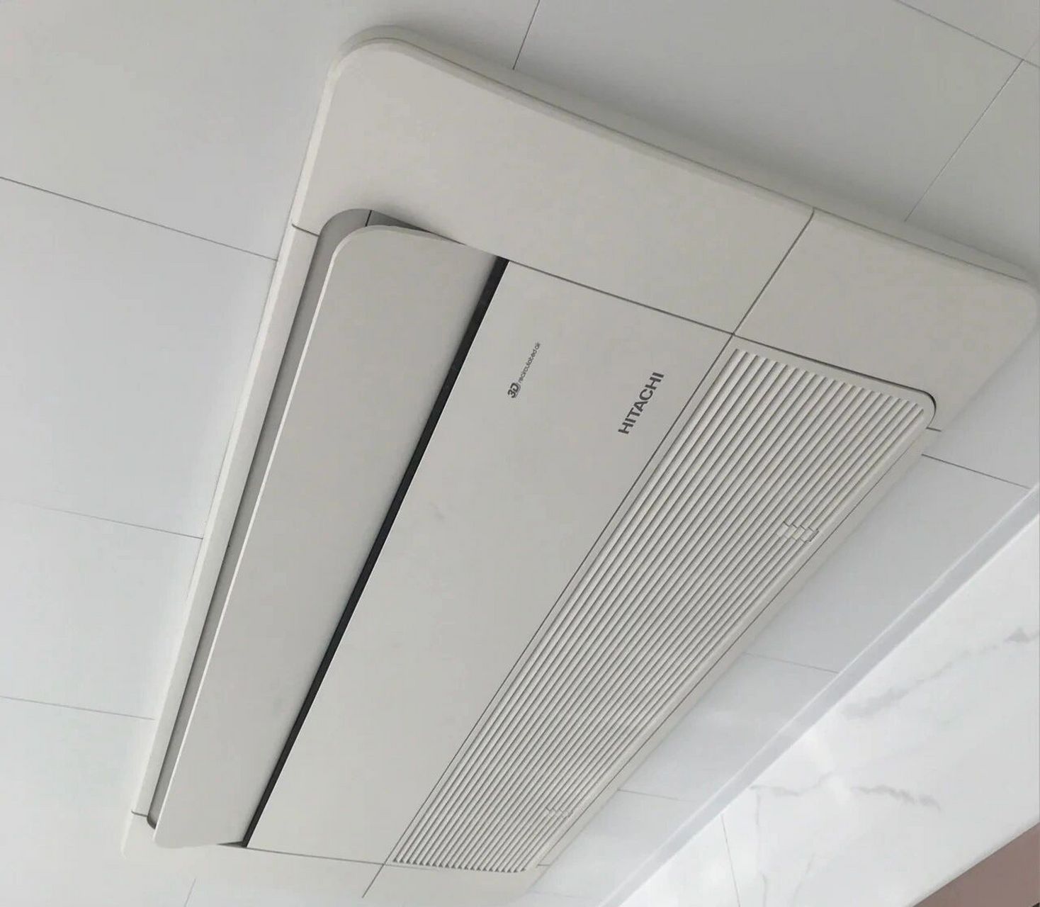 厨房专用空调到底好不好用 这两天在看空调,一直想在小厨房装一个空调