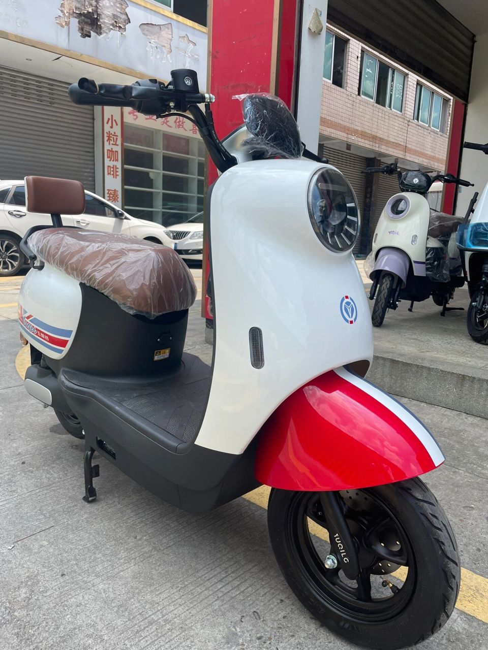 这台颜值车,这个颜色有没有撞上心巴 玉骑铃电动车,72伏,续航60~75