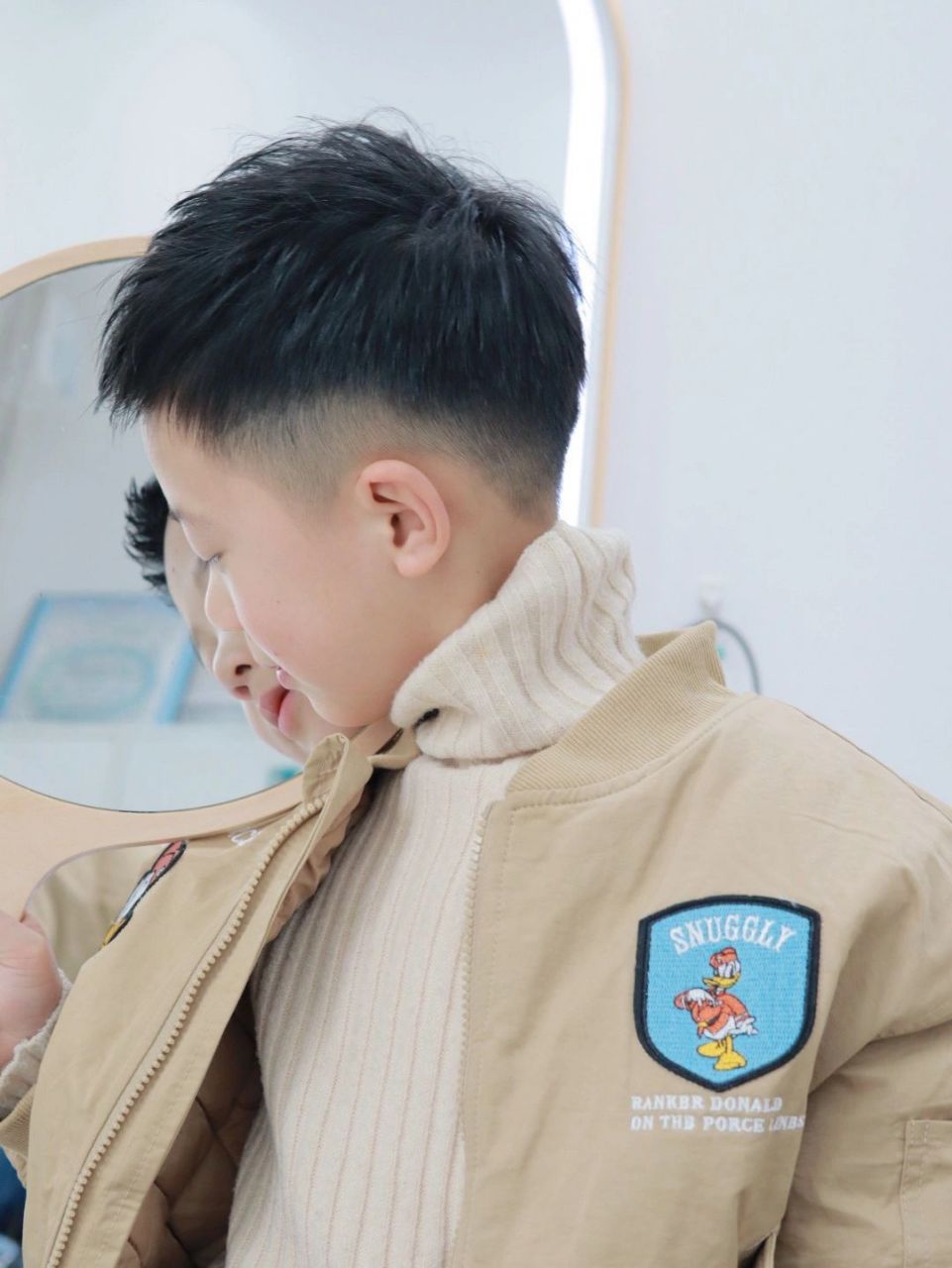 男童发型 拿去收藏 上学了还是要在意外形的,发型还是非常影响颜值的!