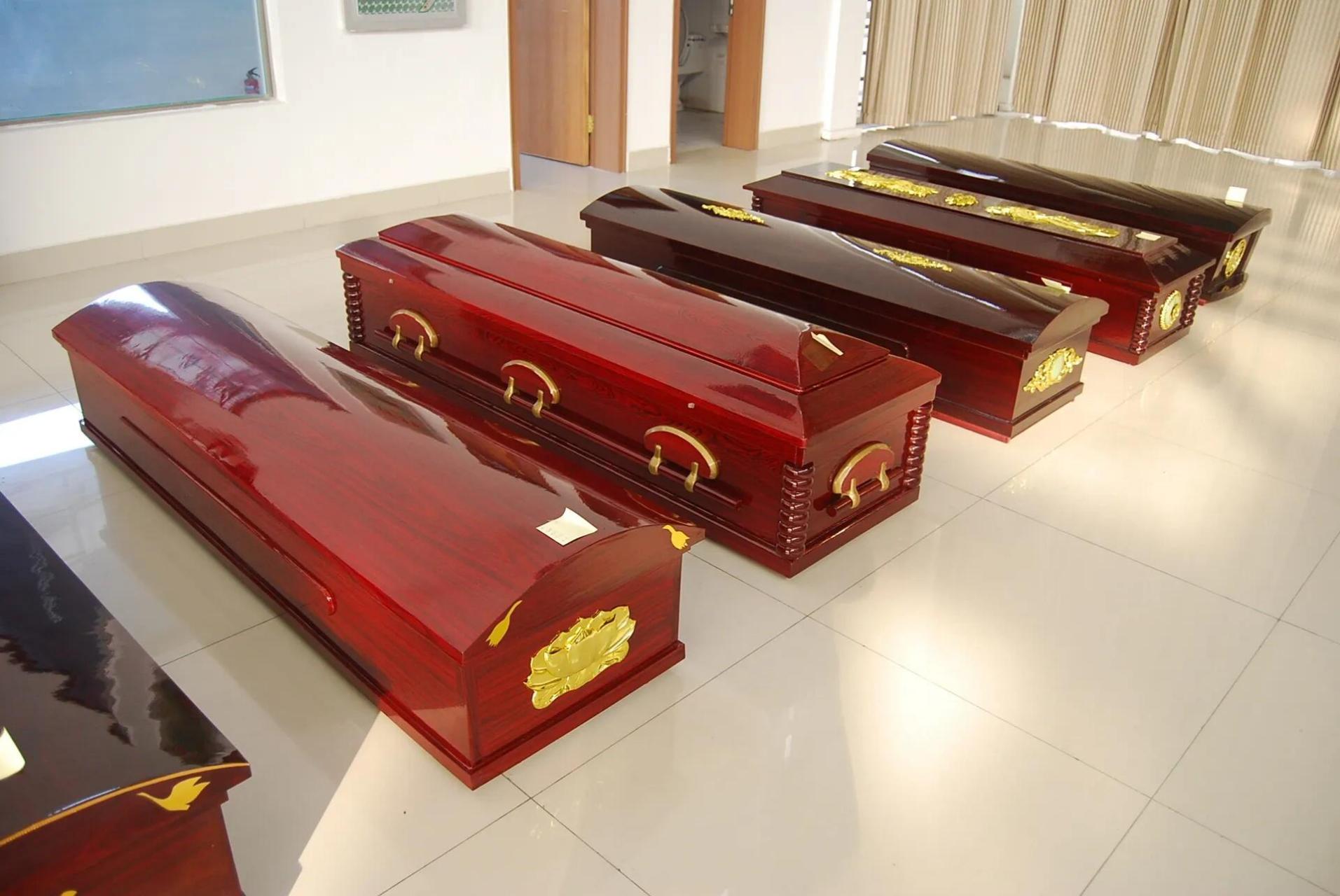 💀探索棺材的历史和文化 🕯️你有没有想过,棺材其实是一种非常