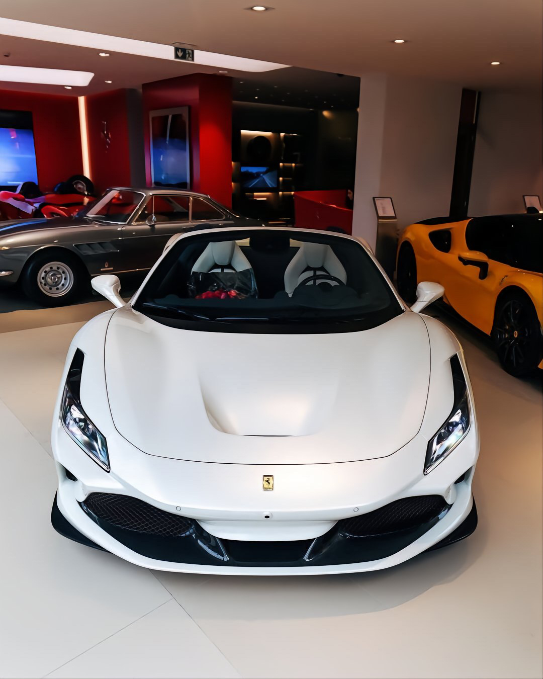 经典即将陨落|法拉利f8·spider|全78一台 96法拉利f8敞篷 白白