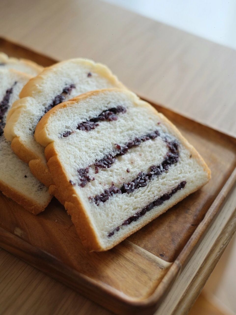 超满足的紫米吐司|奶香浓郁的炼乳紫米馅料 紫米搭配吐司太好吃了