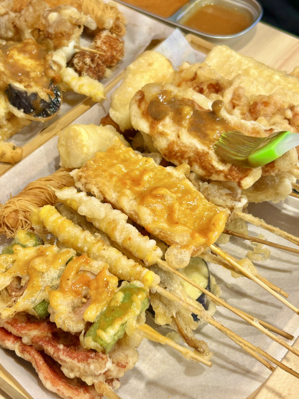 台东街角的老字号炸串,15元就能吃到撑00… 裹面炸串真的好吃