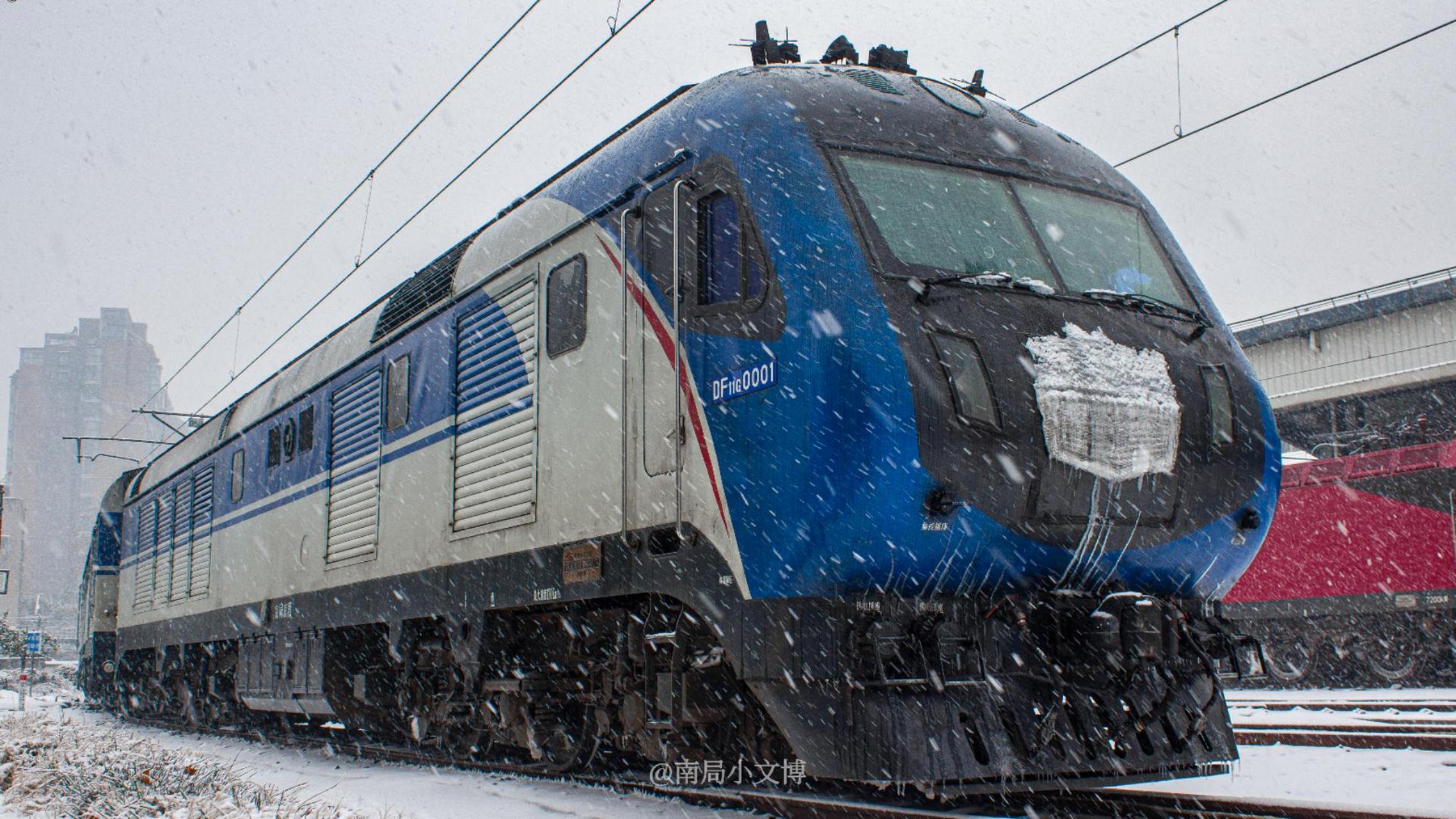 中国铁路第五次大提速 主力车型 df11g型内燃机车