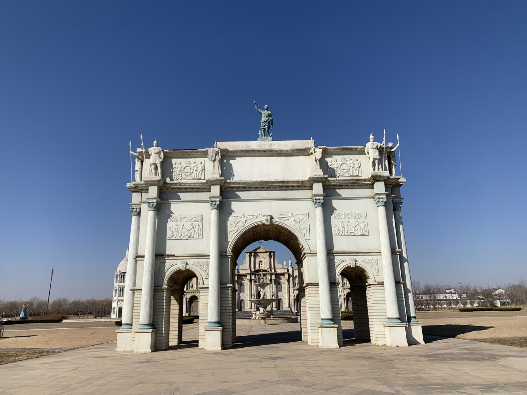 临沂户外遛娃之临沂龙园旅游区 因为要来泡温泉,就搜索了一下,附近有