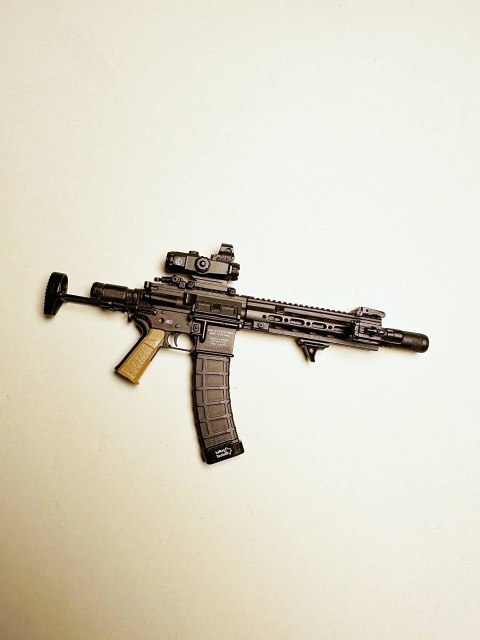 我的萌宠--hk416c 大弹夹才能配得上