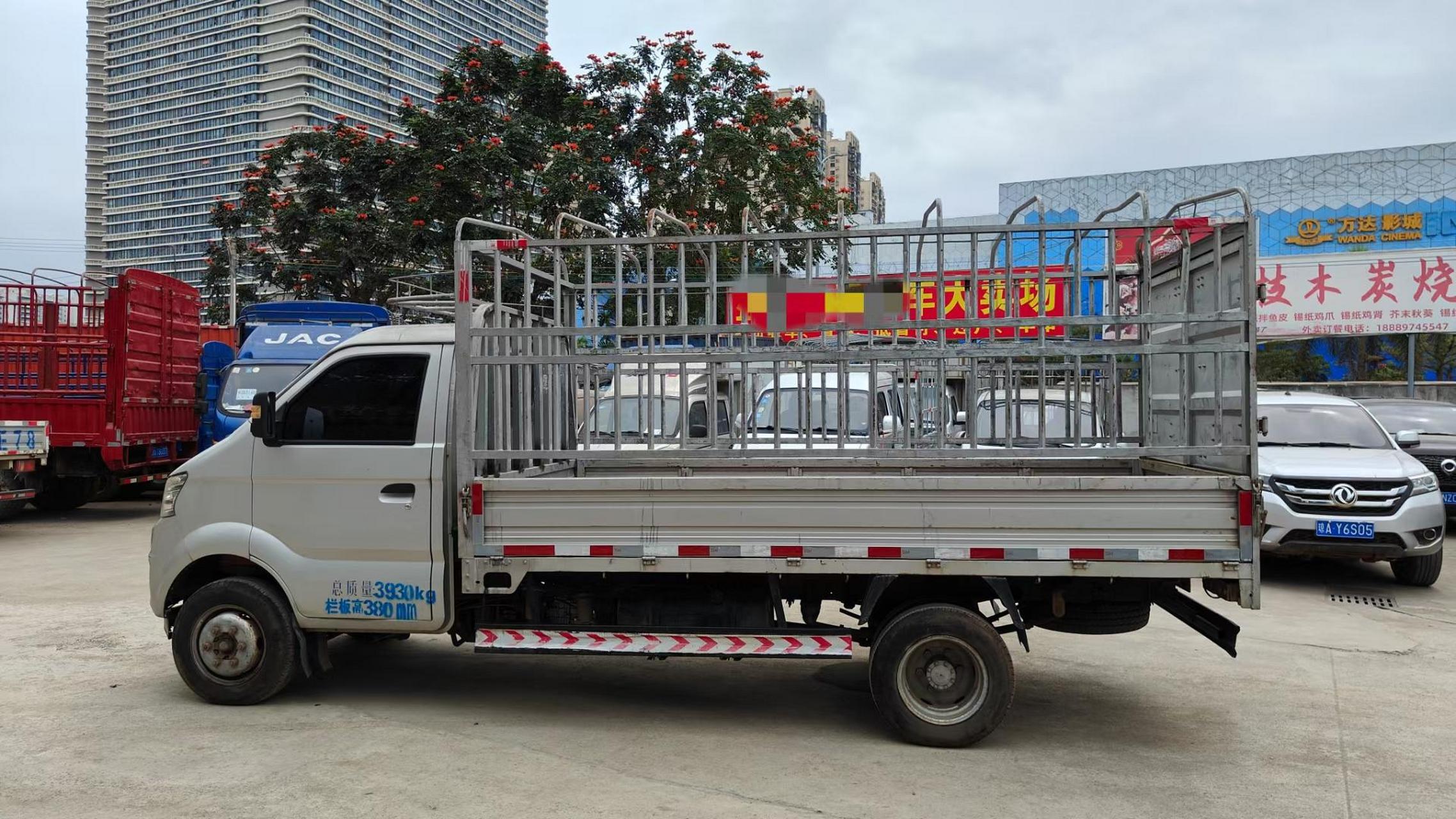 最新拿下 2020年7月份,长安跨越王x5,单排后双轮苍栏货车,全柴发动机