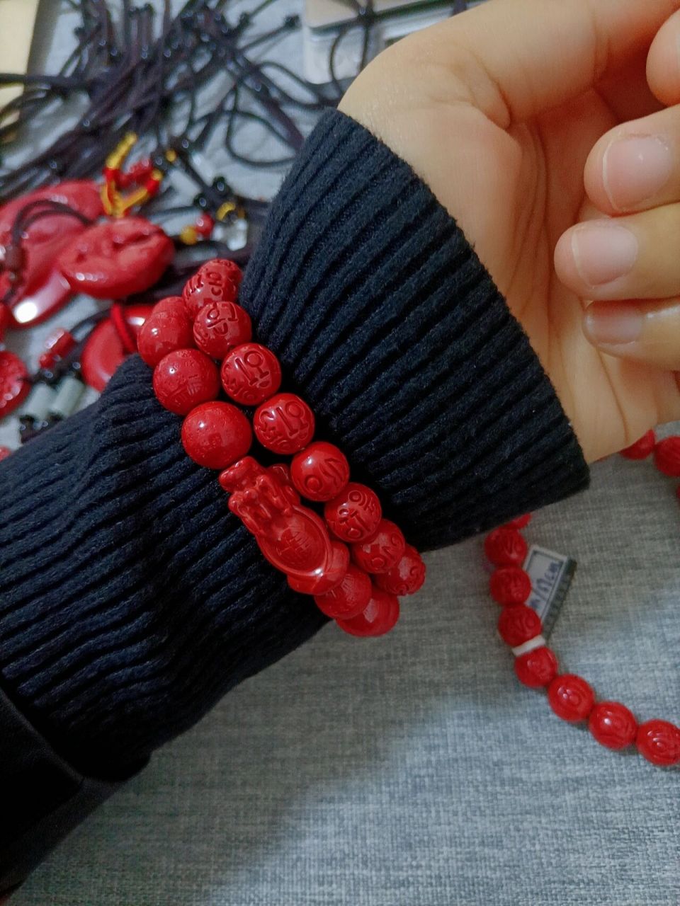 什么样的朱砂辟邪最好7171 通常情况下,质地越是纯净的朱砂,辟邪