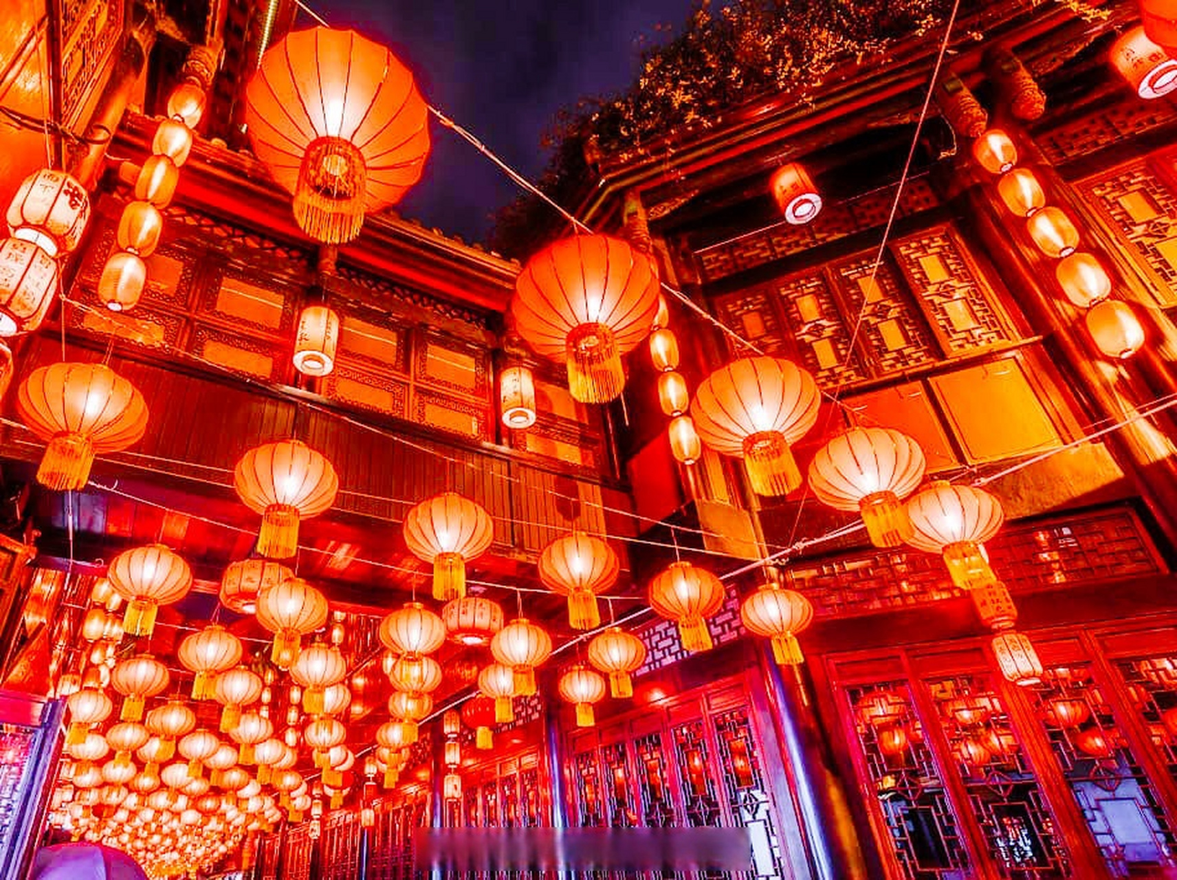 成都锦里夜景·大红灯笼高高挂·每天喜庆像过年!