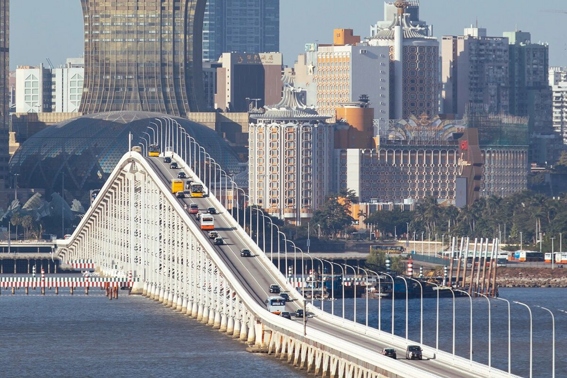 澳门的这座大桥,实在太像过山车啦09 从澳门老城到氹仔, 坐公交和