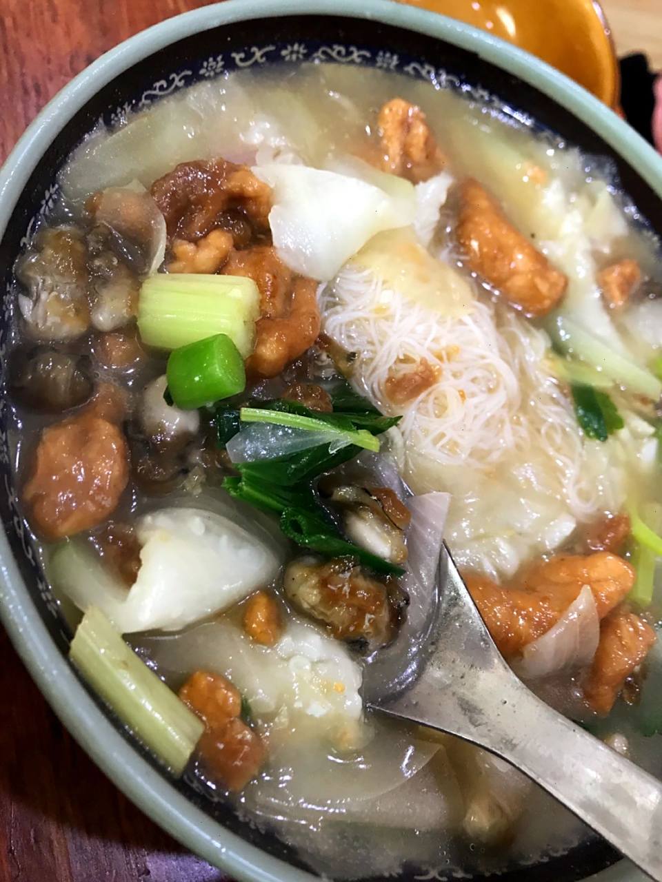 滑粉是福清当地的特色美食,每次来福清必找一家当地的街边小店,几乎