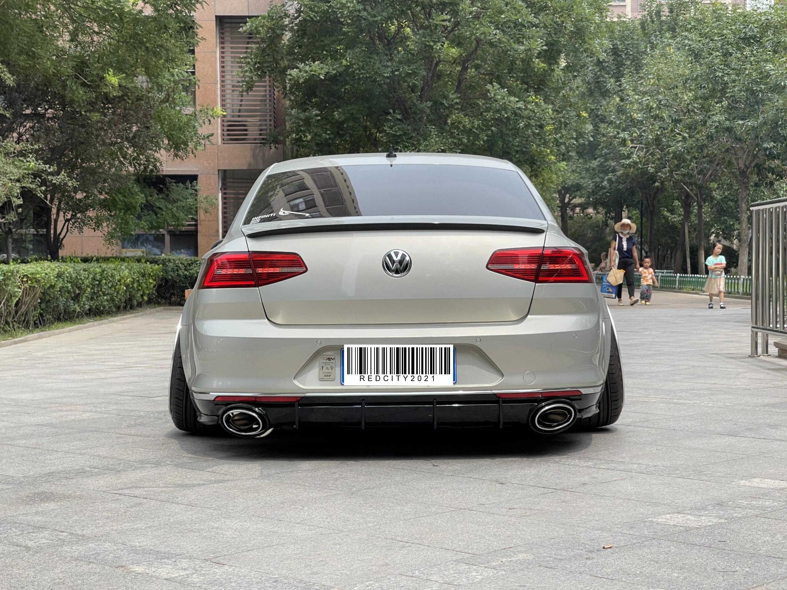 最帅迈腾改装案例低趴姿态双出炮筒