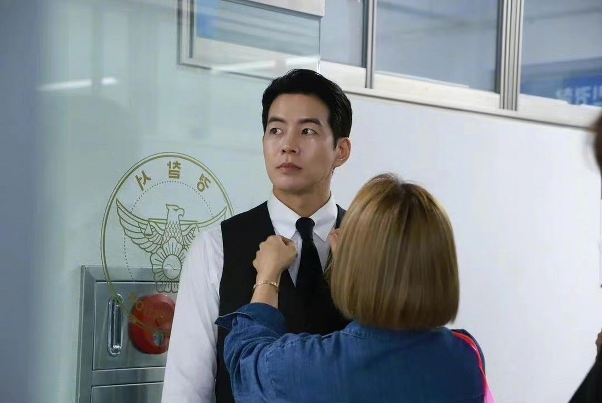 tvn新剧《#lady#》李尚允新剧造型.