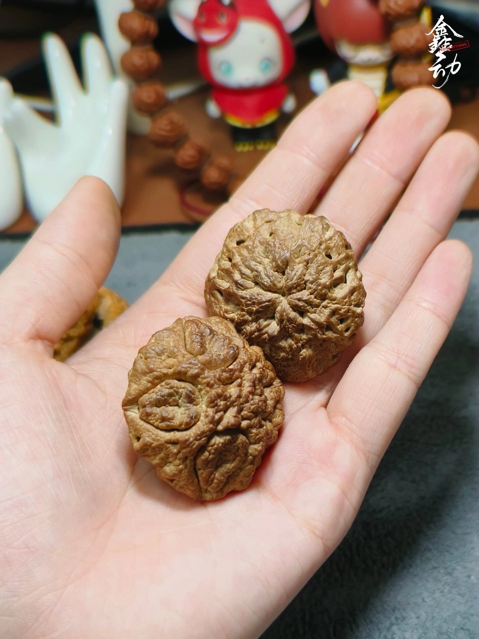 佛系回血出一组鬼脸核桃 巴西乾坤鬼脸尺寸:边43肚41高47克重53g 印尼