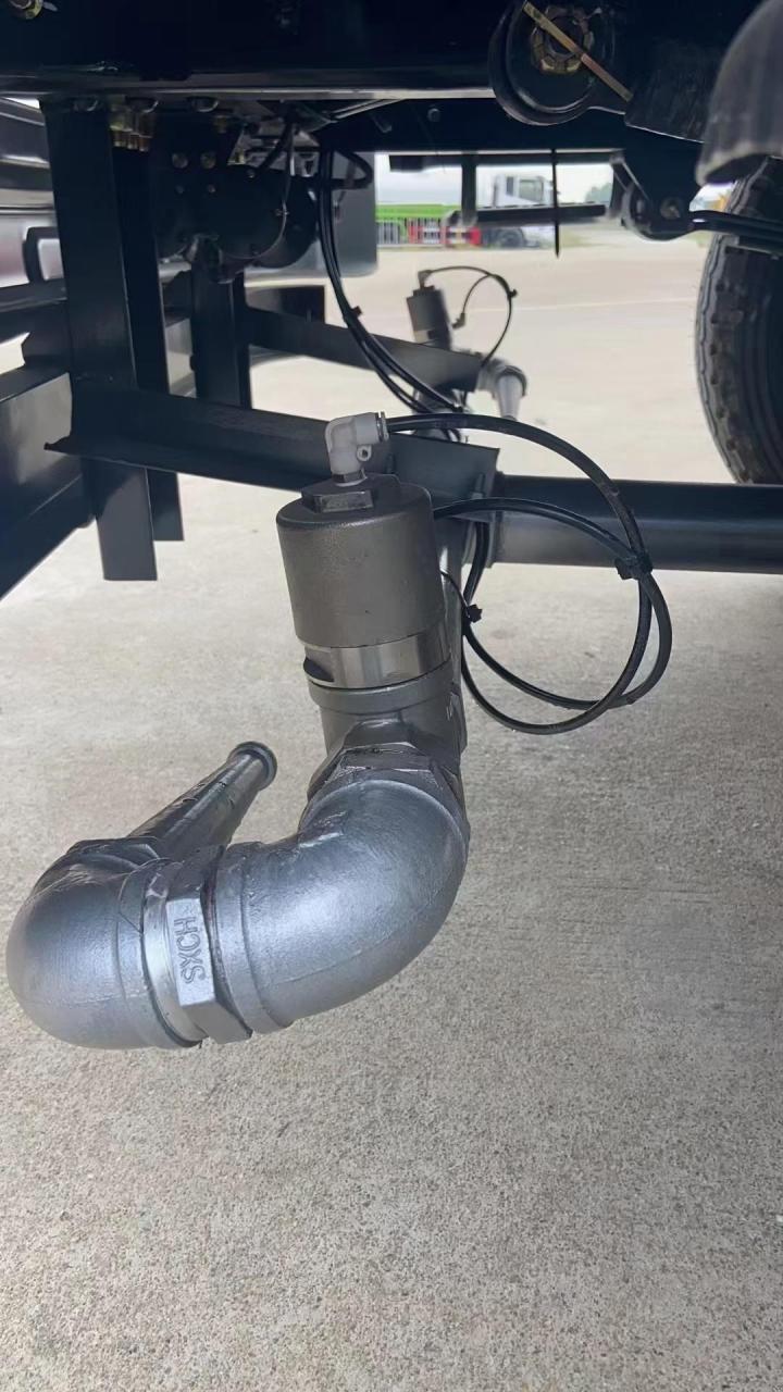 洒水车改装气动洒水,气缸跟气动阀 驾驶室控制一键开关,远程控制球阀