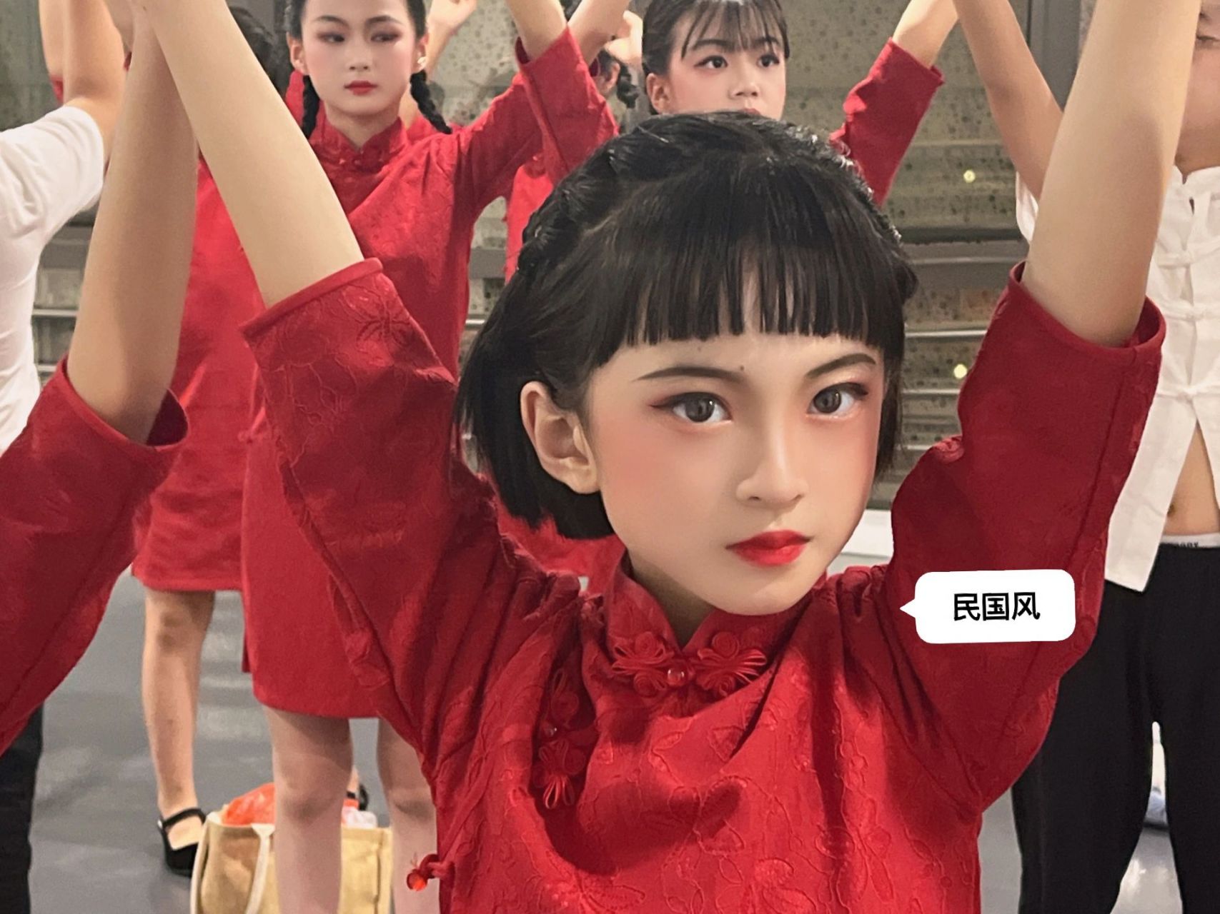 儿童舞台妆 儿童舞台妆~~民国风妆容…图一超级有感觉!你觉得呢?