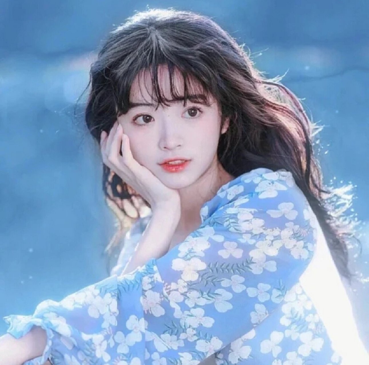 蓝色系真人头像