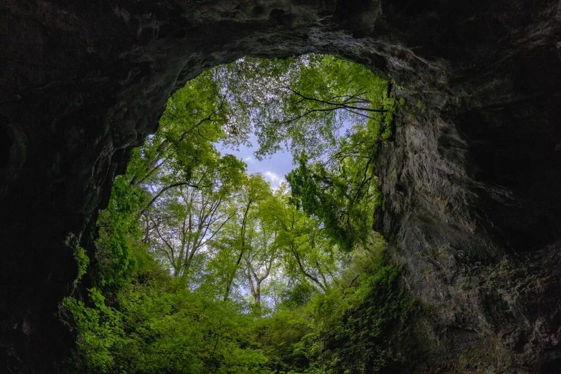 避暑就来略阳五龙洞 最近这天气实在太热情了, 必须得找个地方凉快