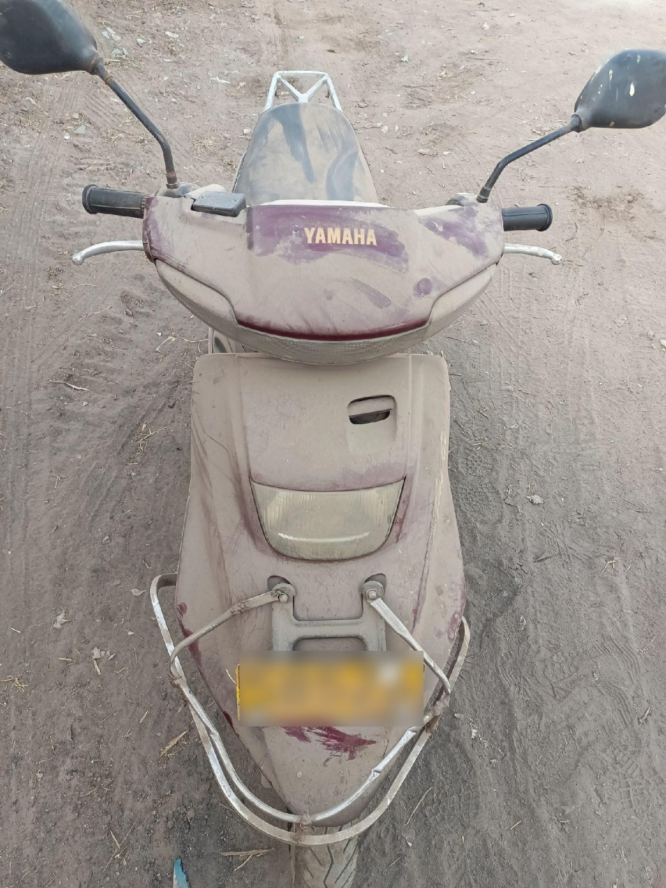 下午刚出土的雅马哈风帆90  表显312公里  前后原车轮胎