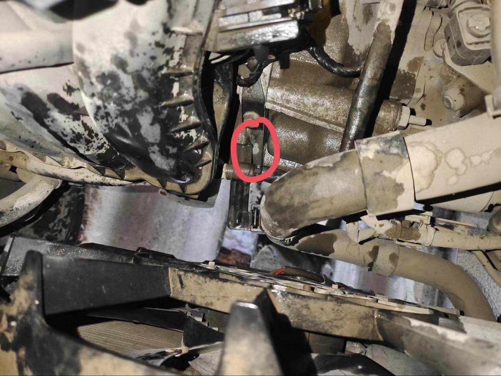 大众cpd发动机钢印号位置