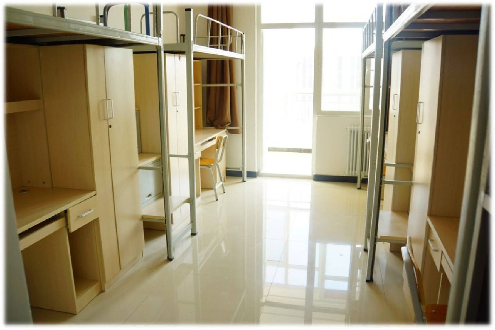 北京交通大学威海校区宿舍条件简介 北京交通大学学生公寓实行书院制