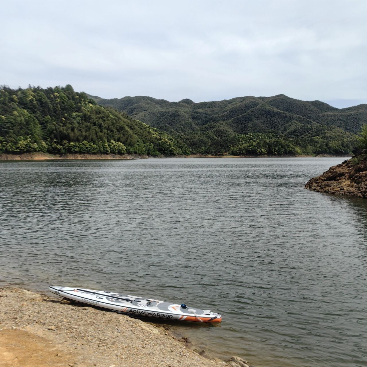 安吉赋石水库桨板全攻略 1,板是aw的星途灰巡航板,照片都是无滤镜原图