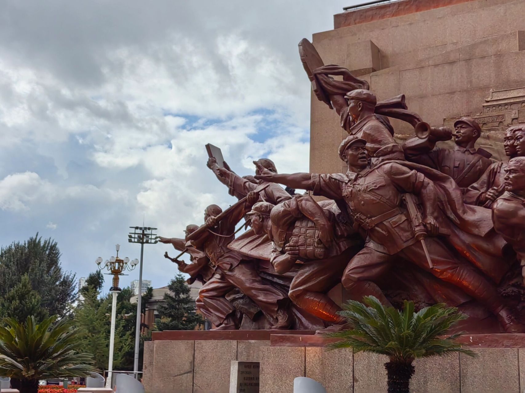 沈阳中山广场 沈阳中山广场雕塑