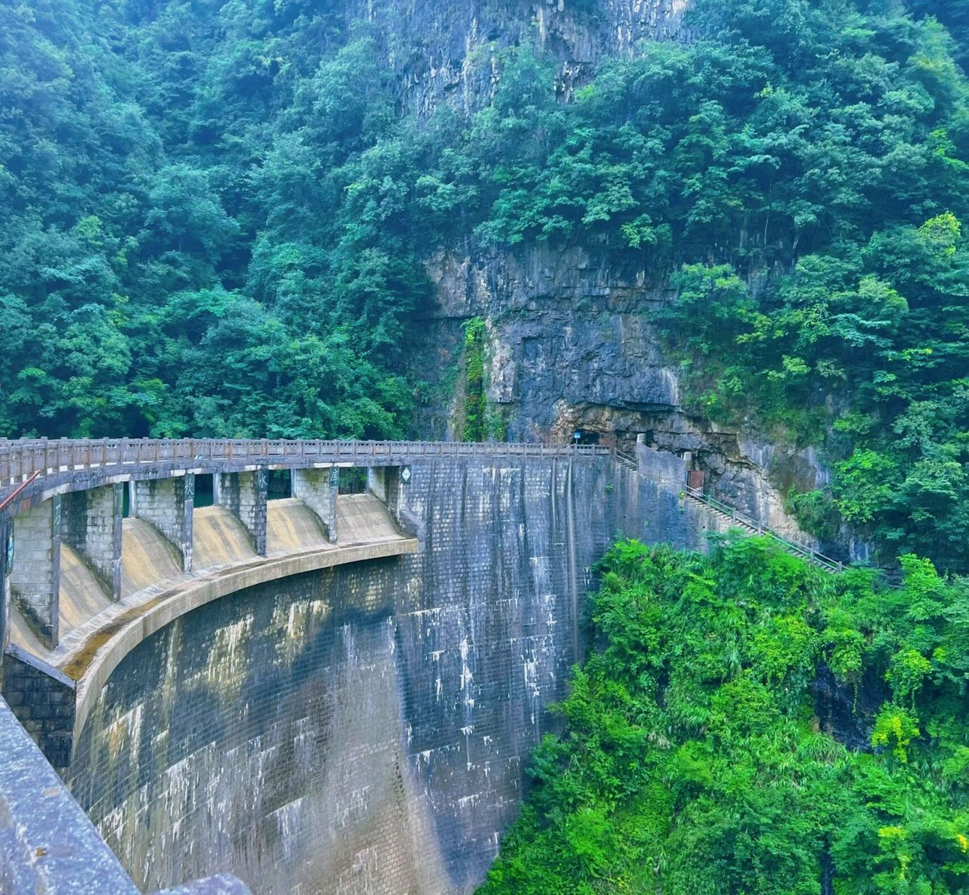 都匀玩水,游泳,烧烤—四方滩7272 地图导航"四方滩欢乐农庄"就