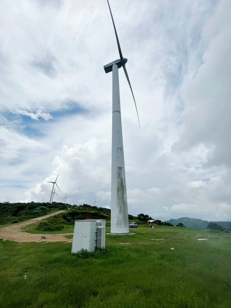 隆文风车山图片