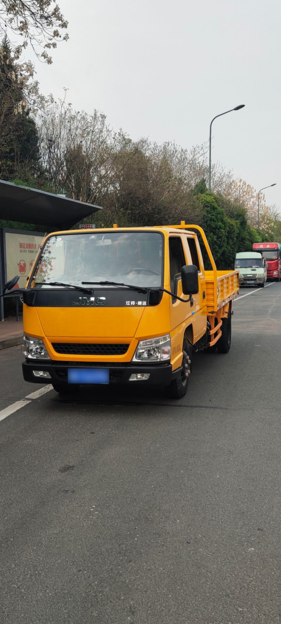 到店19年8月江铃顺达双排座,国五柴油五十铃动力,冷暖空调,700一16