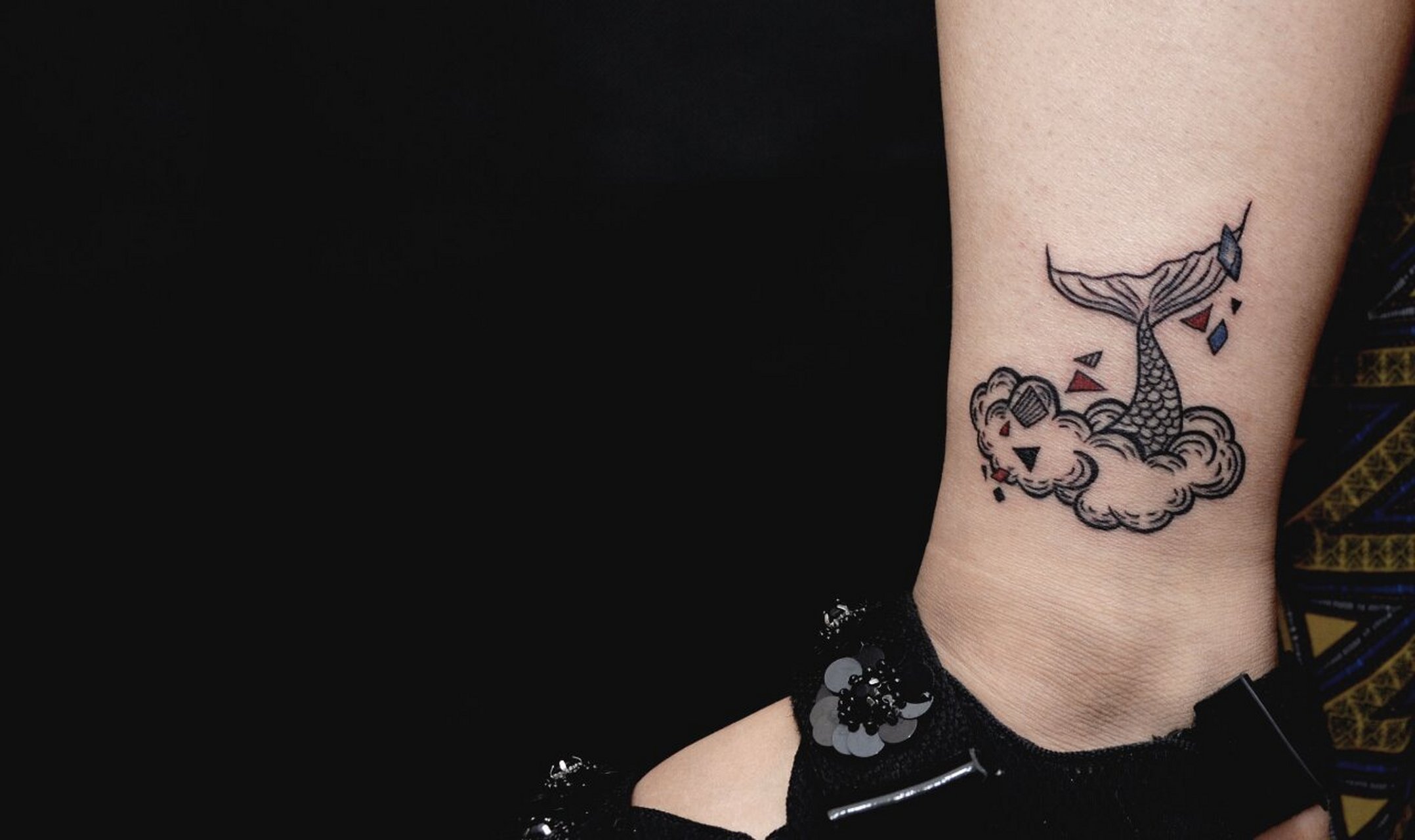 女孩子一定会喜欢的脚丫子纹身7915西安纹身 —— 95这样的纹身