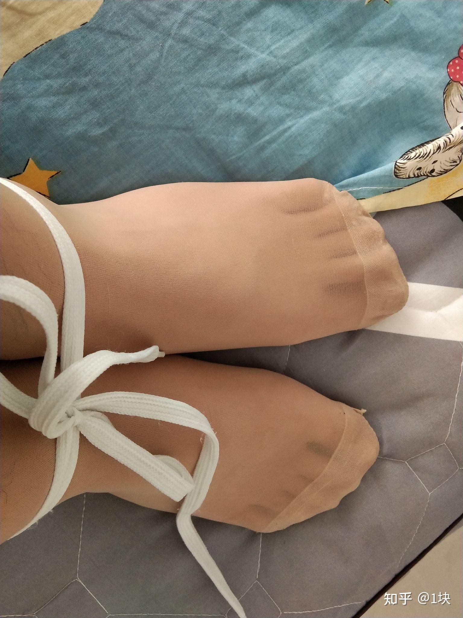 女生的脚怕痒嘛