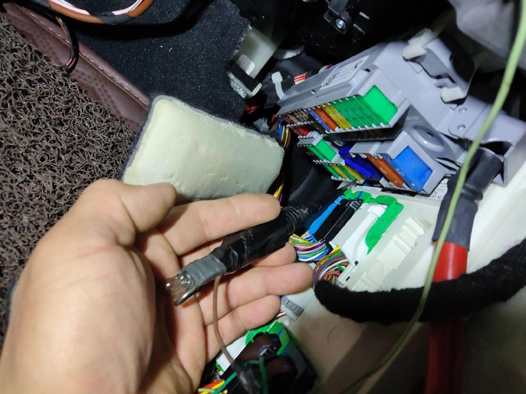 21年宝马x5点烟器保险丝和保险丝盒图解及原厂图安装位置#百家号记录