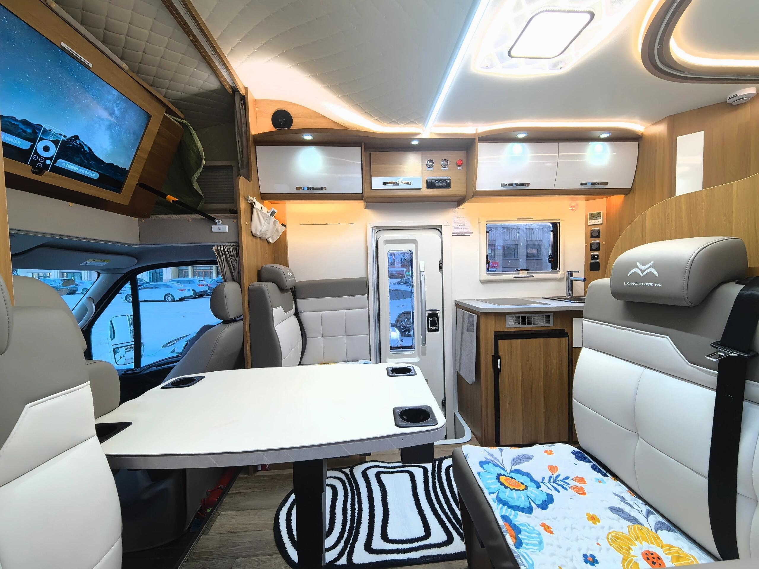 沈阳出租闲置24年上牌隆翠c型房车499一天,租房车一天多少钱