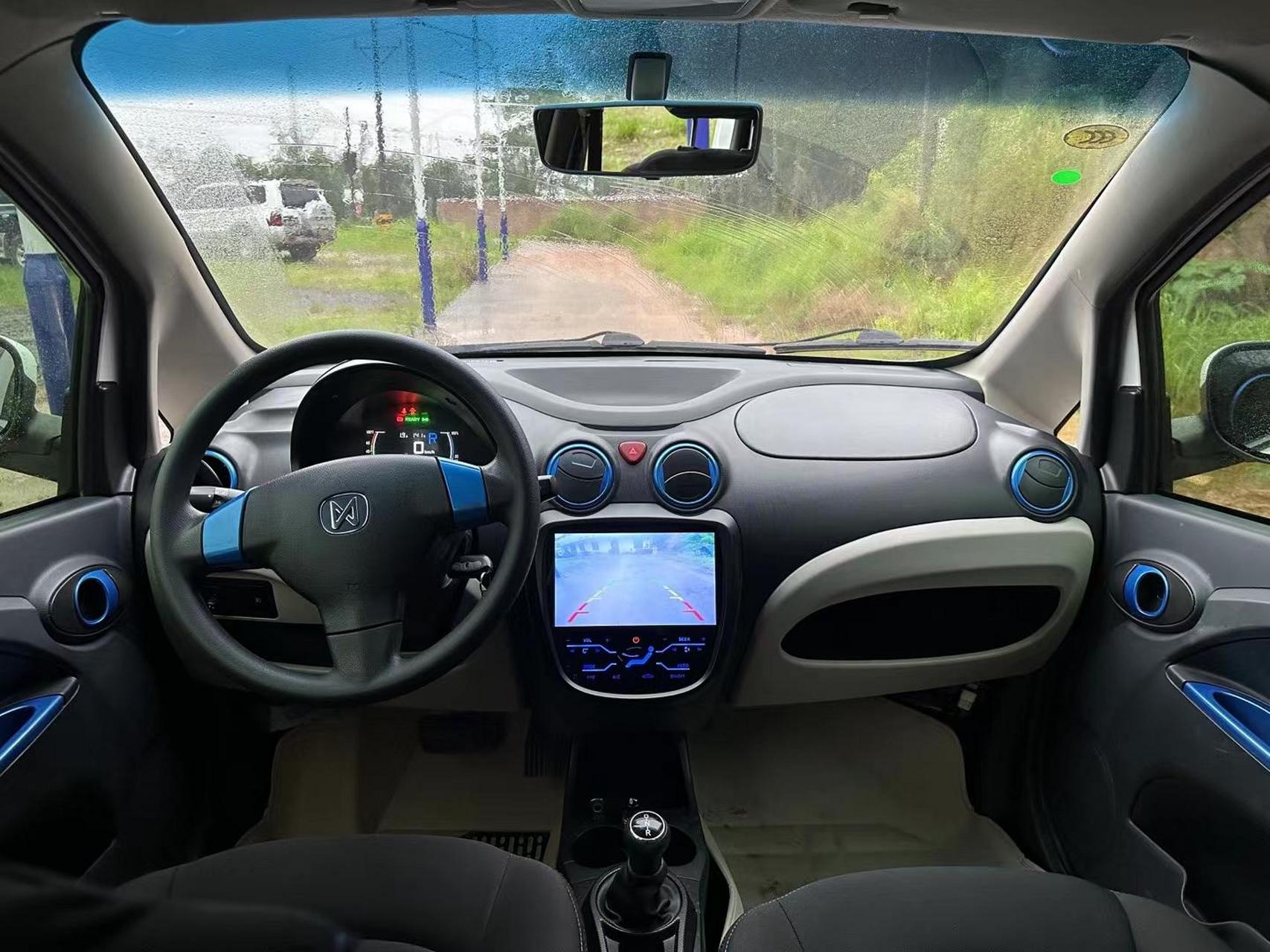 一六年江铃e200新能源电动车,充一次电续航150公里,三元锂电池,一手车