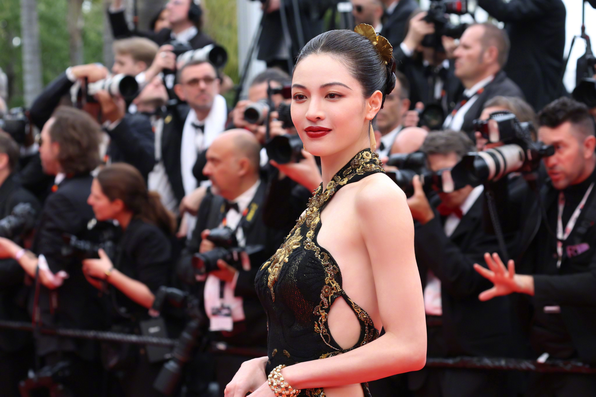 lifestylehunter# 蒂芙尼品牌大使@钟楚曦 首次出席#戛纳电影节红 