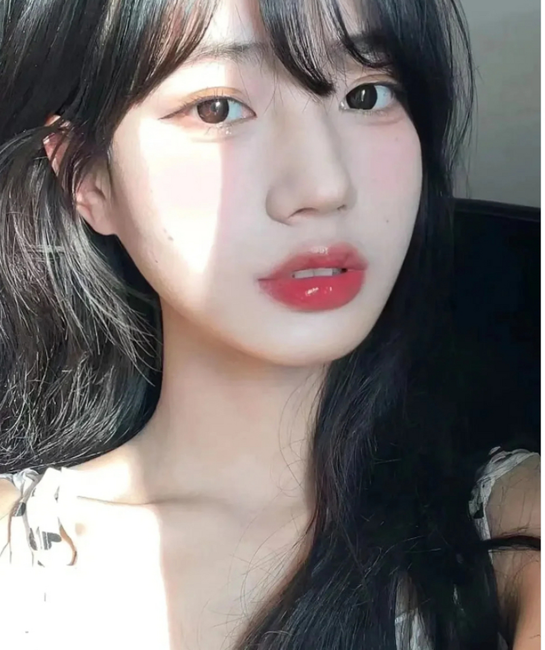 美妆v赏 维妮泡泡熊唇釉:打造嘟嘟唇的秘密武器  卡泡维妮泡泡熊唇釉