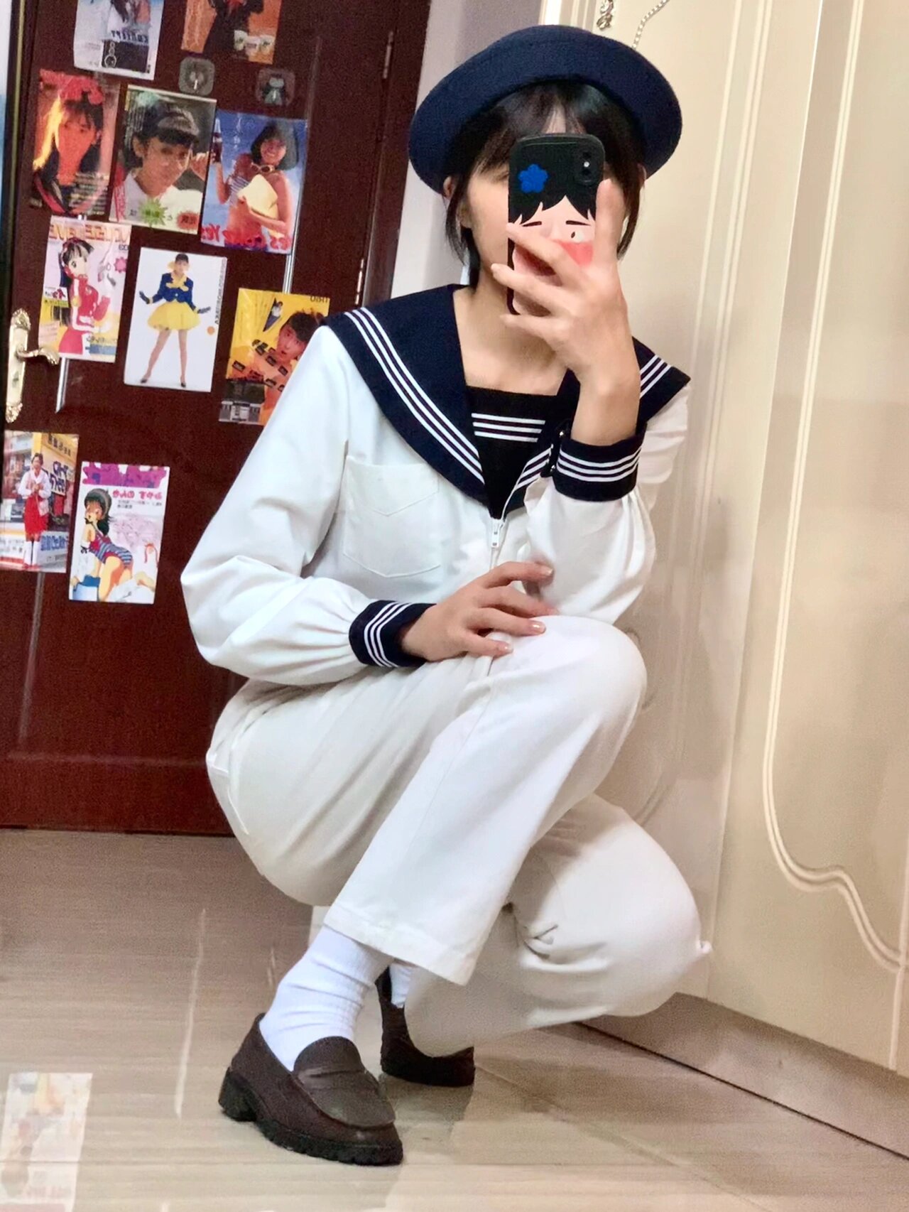 基础款水手服但是搭配裤子