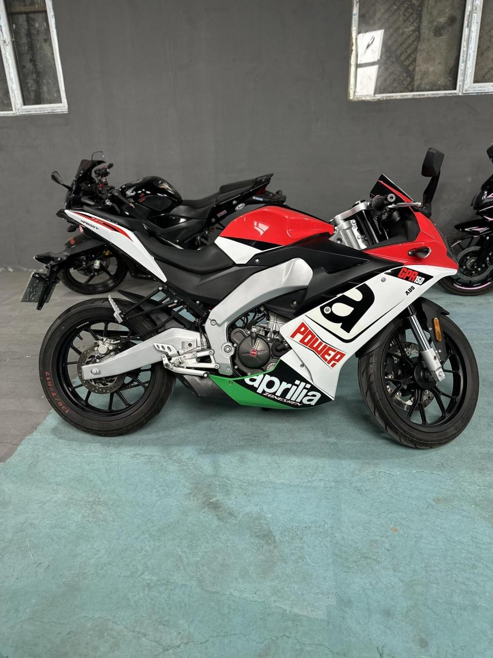 新到2020年阿普利亚gpr150高配abs 地表最强150  前后原车胎 7600公里