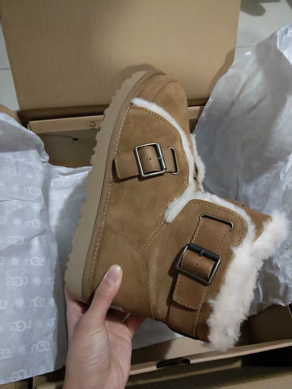 让人上头的ugg机车靴96酷女孩9799冬季首选 ugg机车靴 简直就是