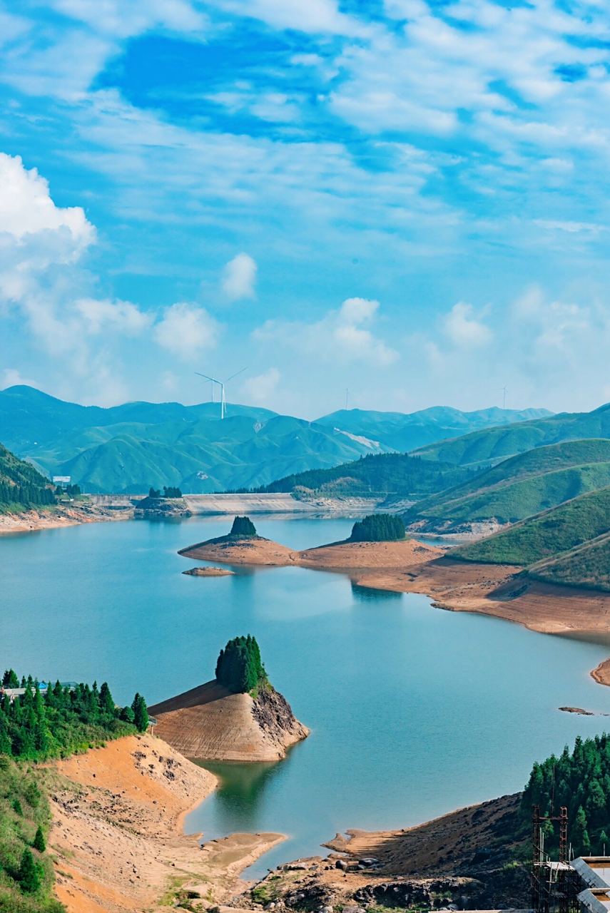 广西全州天湖云海 位置定位到全州天湖,没有门票,汽车可以直接上去,路