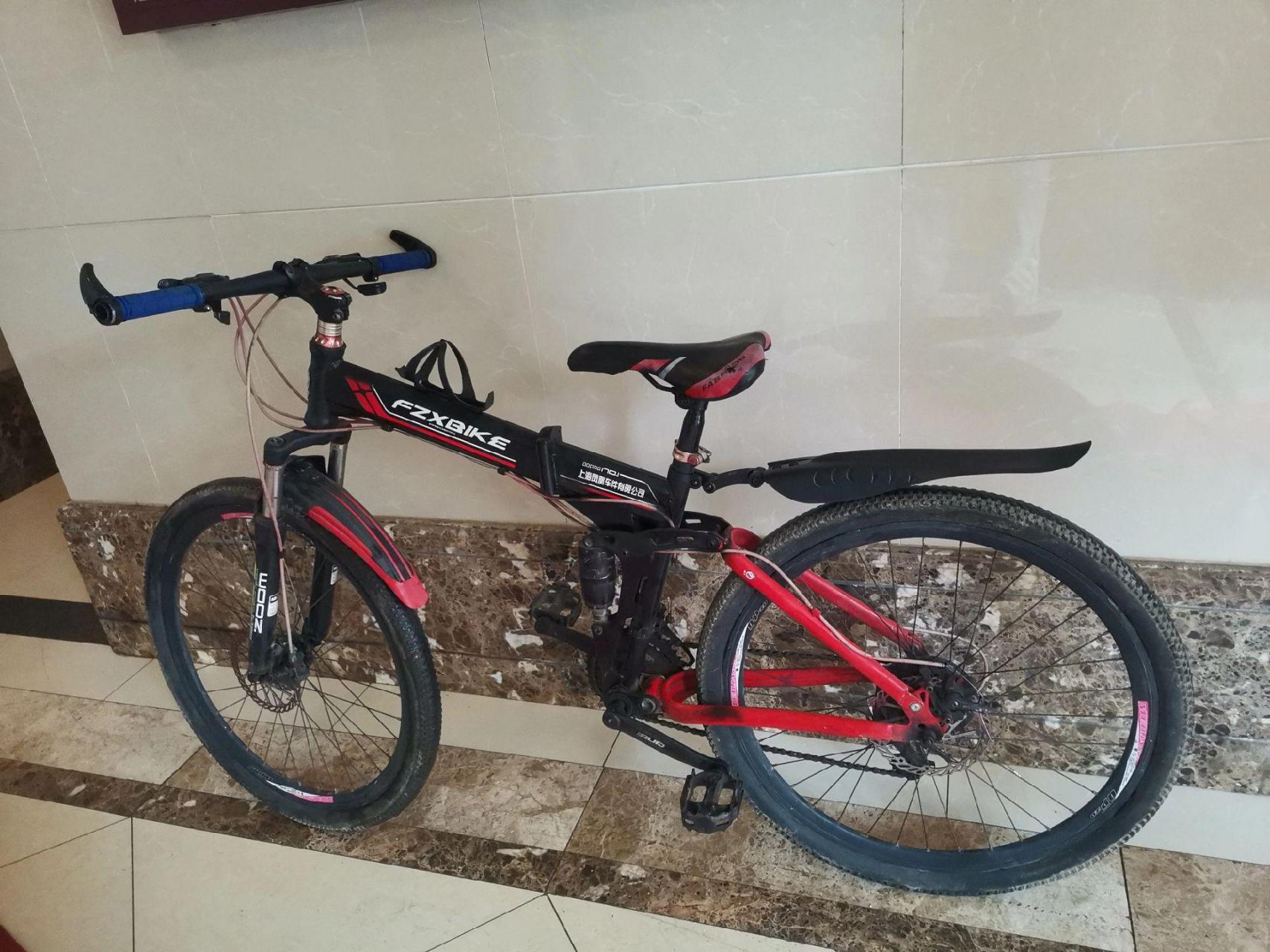 26寸凤凰山地车,双减震,前后碟刹,带变速,现在只要180