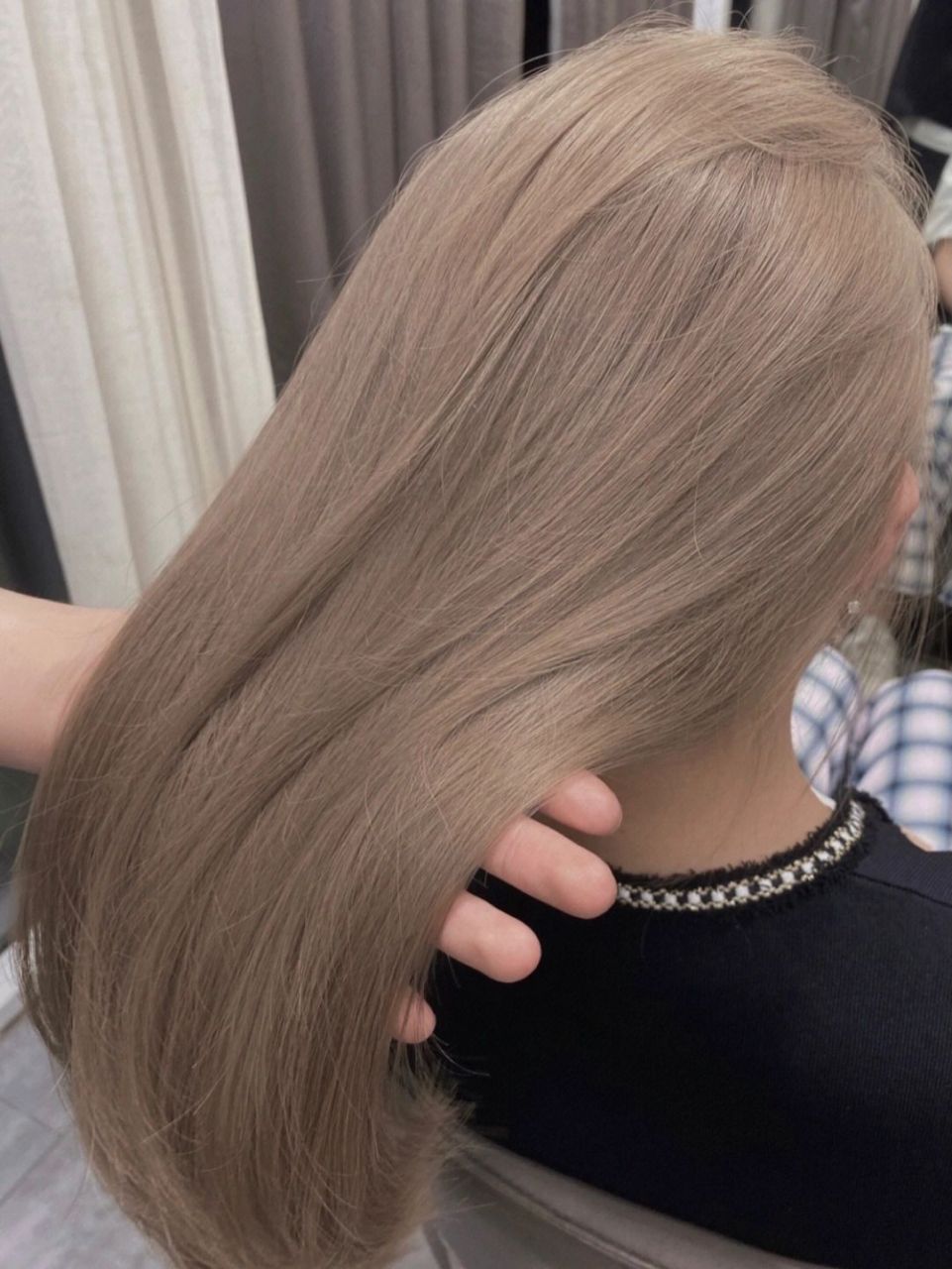 奶茶灰棕色 96奶茶灰棕整体棕调为主调 奶茶灰棕色 96奶茶灰棕