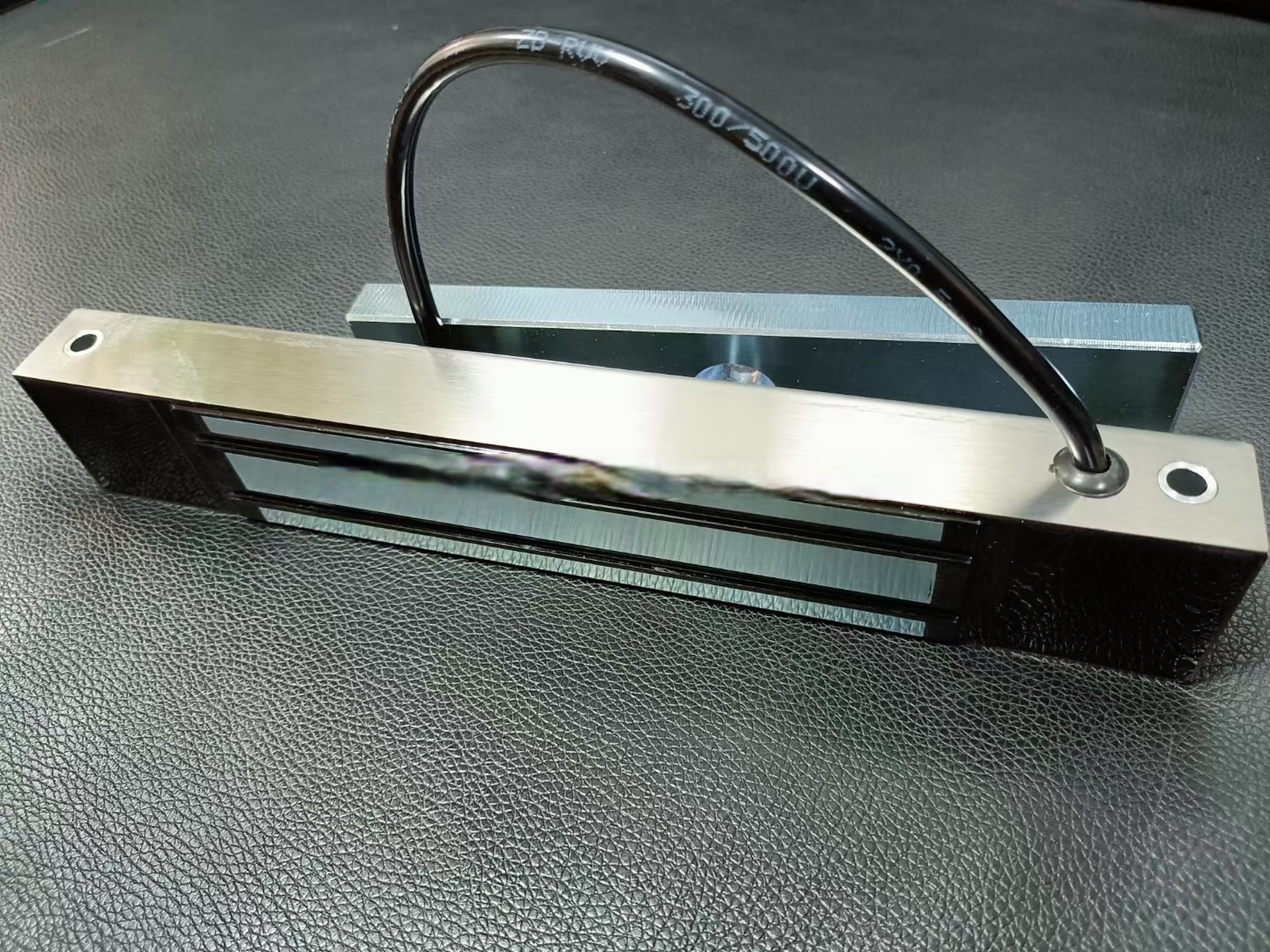 专用防水不锈钢磁力锁,特别适合小区广告门人行通道,不锈钢门配套门禁