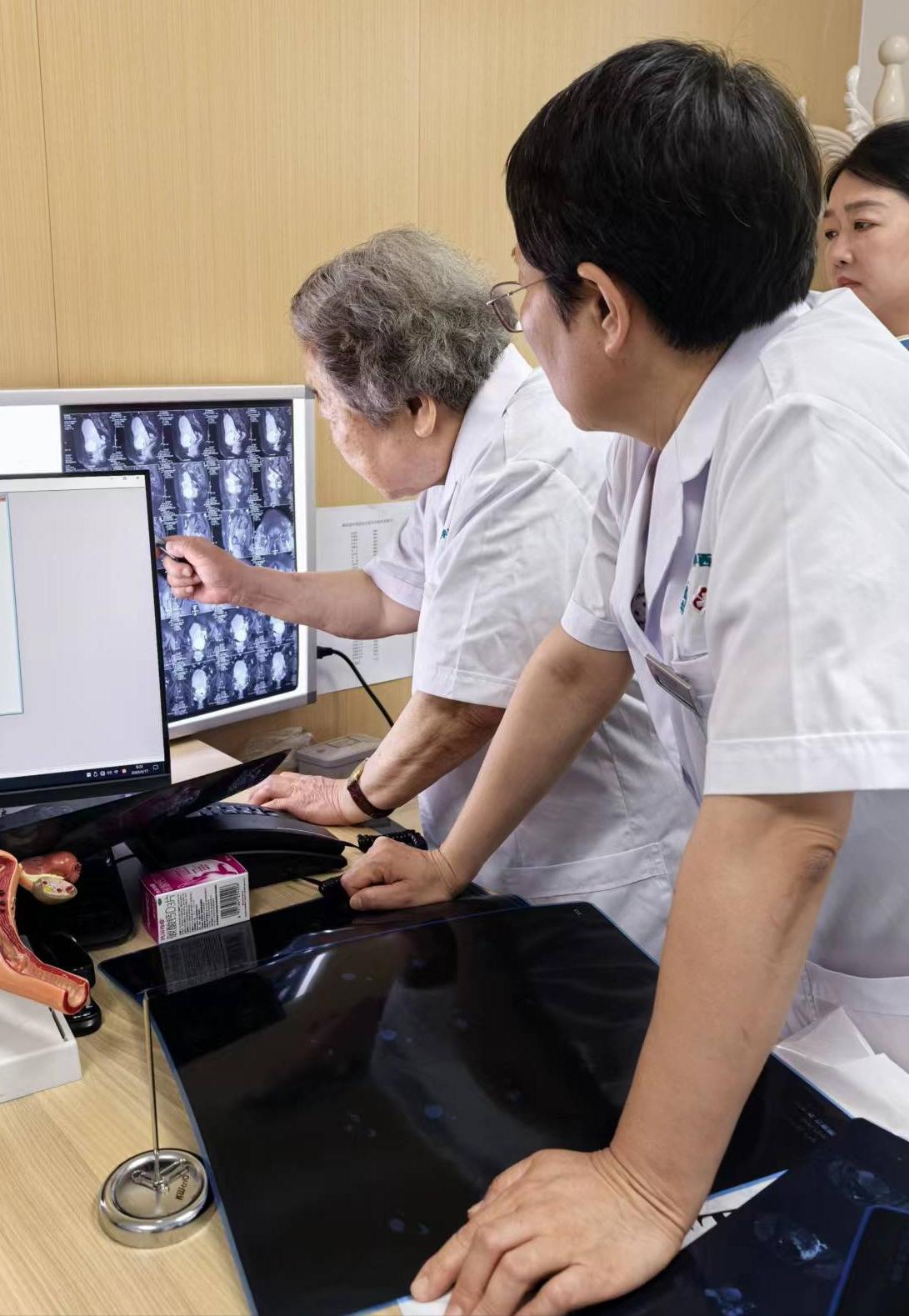 關(guān)于北京婦產(chǎn)醫(yī)院檢查加急用心服務(wù)客戶的信息 關(guān)于北京婦產(chǎn)醫(yī)院檢查加急用心服務(wù)客戶的信息