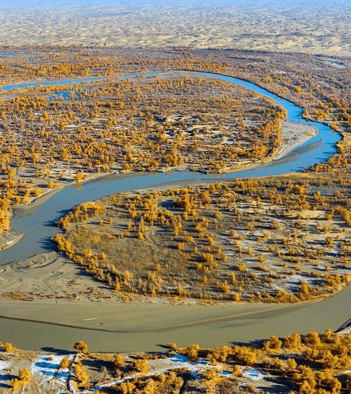 中国最大的内流河,新疆的母亲河——塔里木河 很多人都说新疆是个好