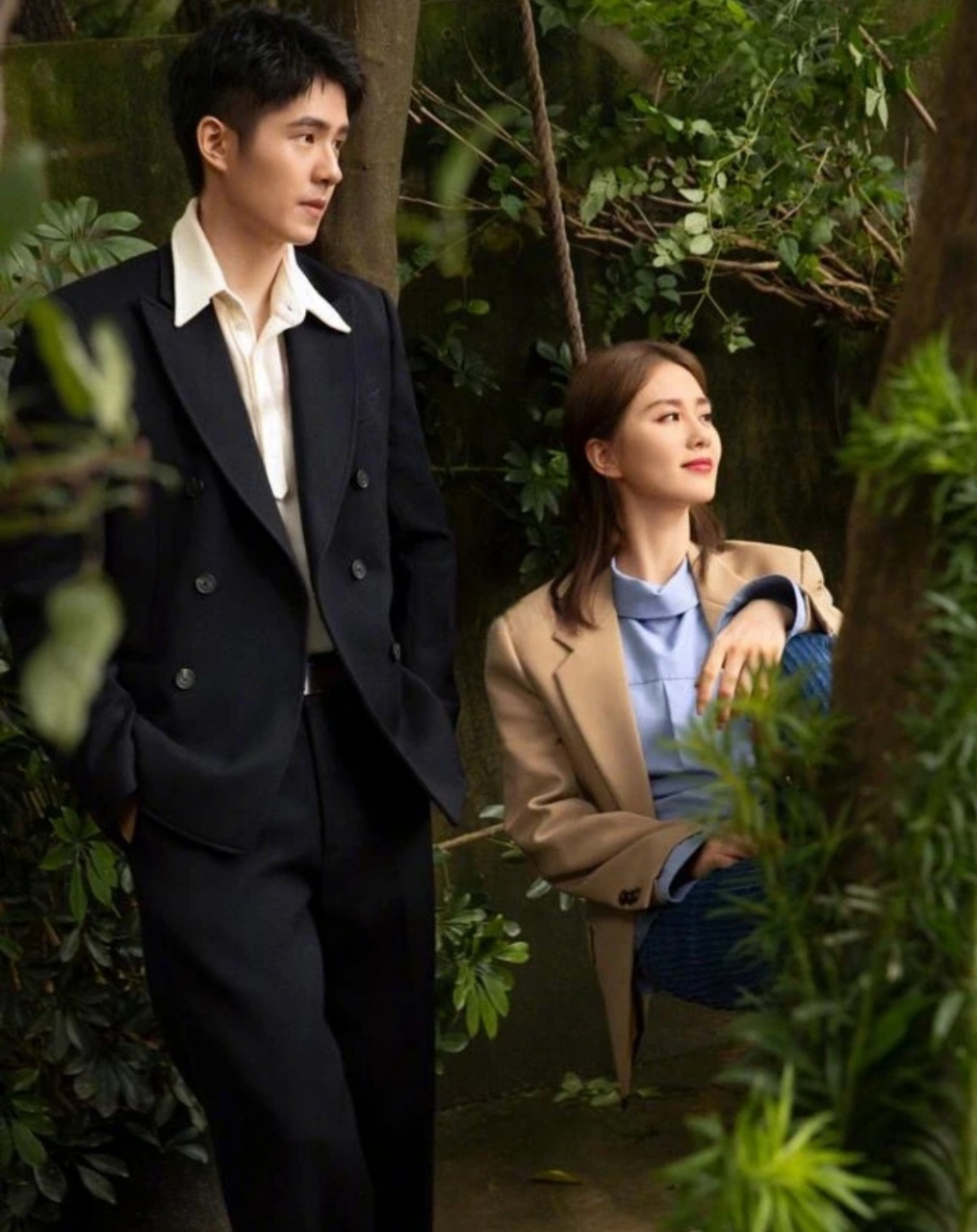 刘诗诗 刘昊然 豪门姐弟大片,穿着虽然低调,但仍显高贵,低调的奢华